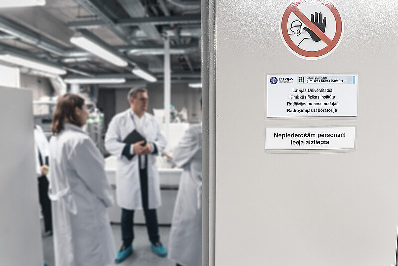 LU pētnieki sadarbībā ar CERN atver jaunu lappusi vēža diagnostikā un terapijā