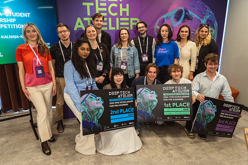 LU komandas gūst panākumus studentu uzņēmējspēju forumā “Impact Pitch Arena 2026”